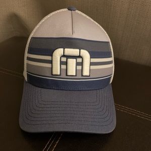 Travis Matthew flex fit hat.